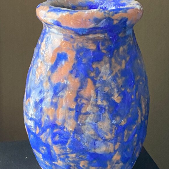 Vintage Marked Signed 77' Stutts Blue Raised Floral HandMade Thrown Pottery Vase - Picture 2 of 10